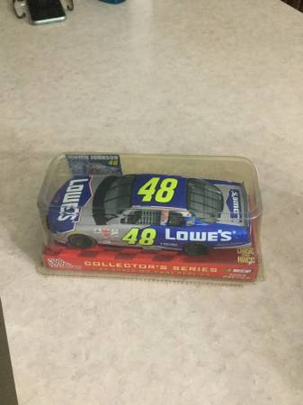 1:24 scale 2002 rookie car 1