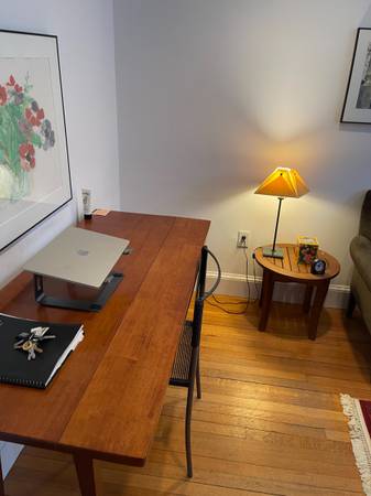 $300 / 300ft2 - PT sublet -Sunny and comfortable therapist's office outside Harvard Sq (Cambridge)64213545815297122
