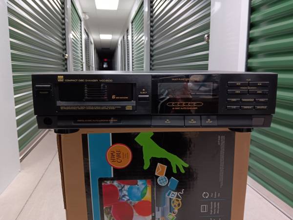 BSR Compact Disc Changer MCD 8000. Vintage. 1