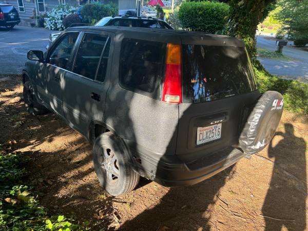 1998 honda crv 4x4 funciona y maneja bien - $950 (auburn)63622913560577122