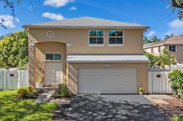 $609,500 / 3br - ██ Actualizada casa de 3 habitaciones + habitación adicional/oficina, 2.5 baños con piscina (Coconut Creek)63825133267201120