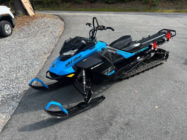 2019 Ski-Doo Summit 850 175” track reverse 1,504 miles Will Trade 1