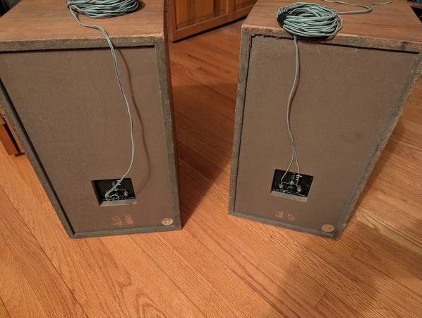 Realistic Speakers (Made in Japan) - $8063439081901955124