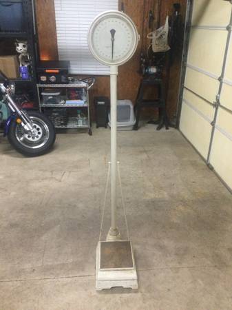 John Chatillion & Sons lollipop scale 1