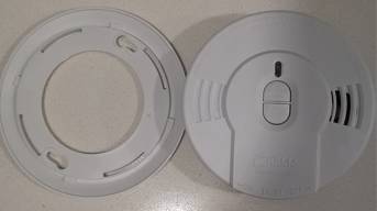 Brand new smoke alarm 10-year battery 1