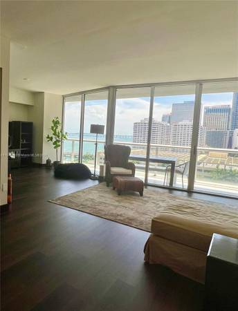 $3,950 / 1br - 1255ft2 - Stylish 1bd Condo in Icon Brickell, Miami (Downtown Miami)64051003770371123