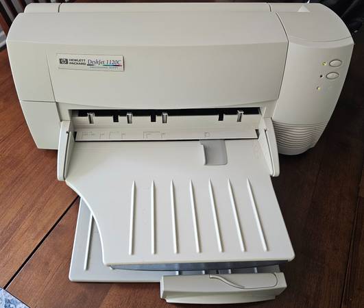Hewlett Packard DeskJet 1120Cse 11x17 color printer 1