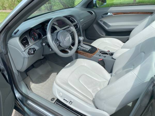 2013 Audi A5 Quattro PREMIUM Convertible - $11,800 (Schaumburg)63619088542721124