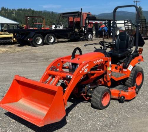 Kubota tractor / mower 1