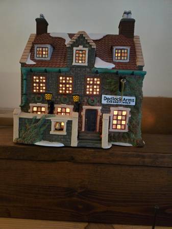 Dept 56 Dedlock Arms w/box 1