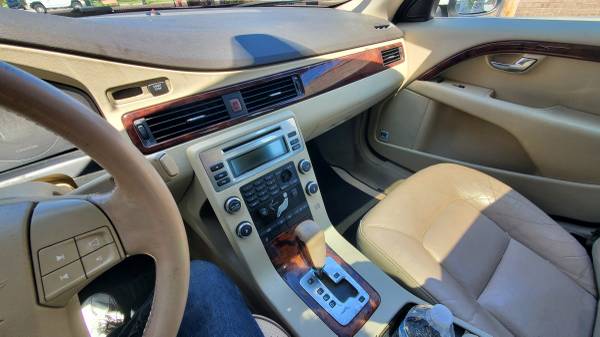 2007 VOLVO S80 V6 LE Fully Loaded leather Sunroof Exc Cond - $3,450 (Elmwood pk)63517398914435122