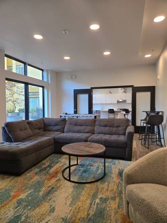 Estudio de $995 – ¡ÚLTIMO DISPONIBLE! ¡LLAME y resérvelo AHORA! (Lake City)63688407454209124