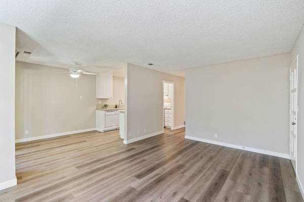 $2,705 / 1br - 647ft2 - A Space of Your Own (campbell)63845956195203123
