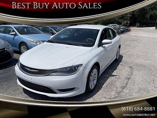2015 Chrysler 200 Limited 4dr Sedan 1