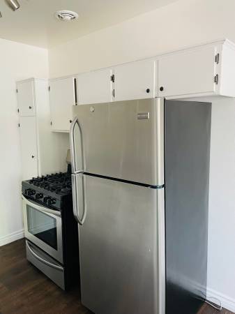 $2,195 / 1br - *ENORMOUS AND GORGEOUS 1 BEDROOM AVAILABLE NOW! WALK-INS ACCEPTED (PASADENA, ALTADENA, OLDTOWN PASADENA, ROSE BOWL)63774527432579124