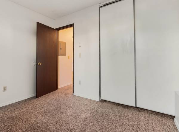 $1,050 CALL & TOUR - Perfect Location + High-Speed Internet + Quiet Std (Portland)63956354206722122