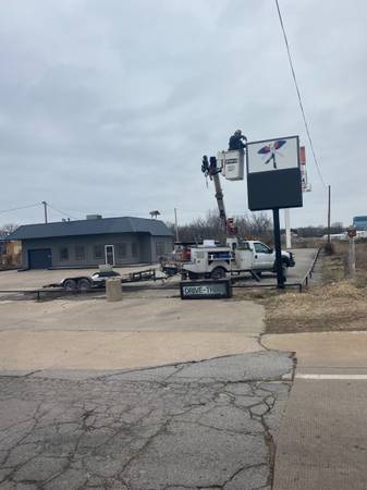 Hard corner retail 1