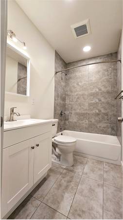 $2,495 / 500ft2 - Remodeled Studio w/ Private Balcony, in-unit W/D & Parking *VIDEO* (redwood city)63682870448001124