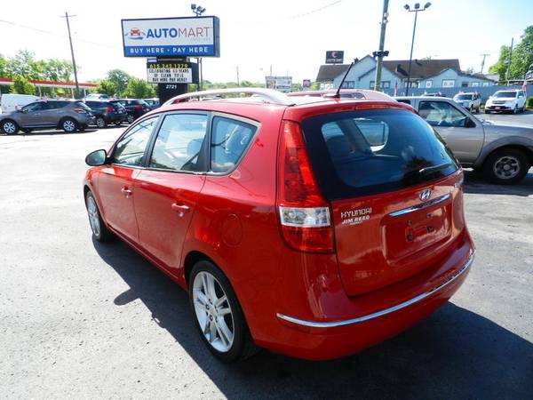 2011 *Hyundai* *ELANTRA* *Touring* *SE* - $9,995 (Hyundai ELANTRA Touring)63621460476929121