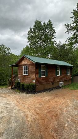$1,200 / 1br - Acorn Cabin - 1 Bdrm/1 Bath Home in Franklin, NC (Franklin, NC)64029209949443120