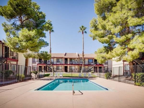 $1,005 / 1br - 650ft2 - 1 dormitorio, cable/satélite, acceso a la autopista (Charleston & Rainbow)63859498109185121