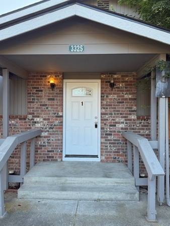 $1,950 / 2br - 969ft2 - RENOVATED 2 BED, 1 BATH APARTMENT FOR RENT IN EVERETT W EASY COMMUTE (Everett, Seattle, Mukilteo, Lynnwood)63850756263297120
