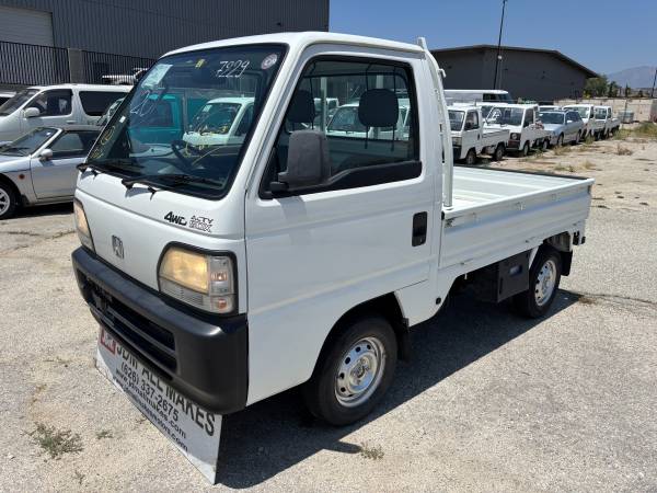 1998 HONDA ACTY SDX 4WD TOTAL 5MT 660CC 18000 millas - $5800 (Banning)63469747788289122
