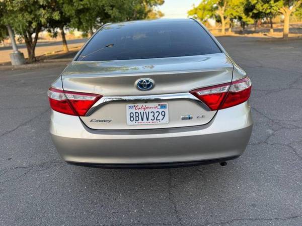 2017 Toyota Camry Híbrido - $13,90063619366939139124