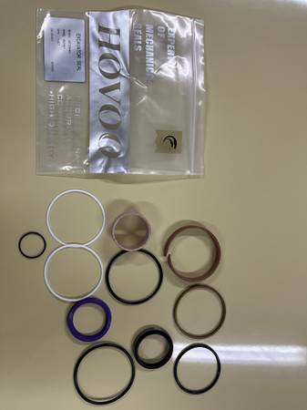 Bucket Seal Kit Caterpillar 304 & 304.5  Part # 585-5974 1