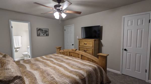 $219,000 / 2br - 792ft2 - Beautifully Renovated Condo/Your New Mountain Retreat (2 Bed, 2 Baths) (Ruidoso, NM)63867373717635124