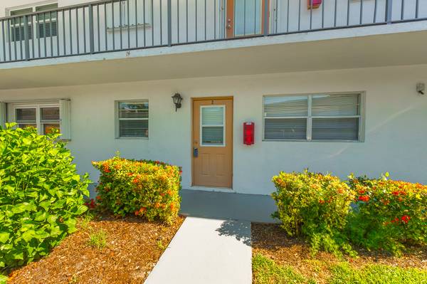 $169,000 / 2br - 1044ft2 - Hagamos un Trato. 🏡Unidad Actualizada el 2/2 en Planta Baja (Kingswood)63867159100163122
