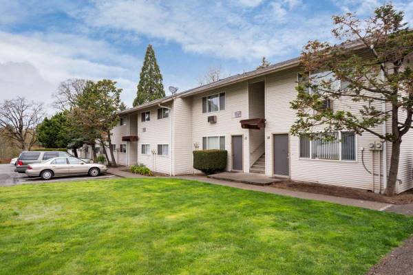 $1,450 / 2br - 900ft2 - Simply breath-taking! Beautifully designed 2 BR/1 BA - just for you (Portland - Off of Barbur Boulevard)63831465385601122