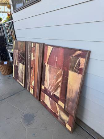 3 Paintings on canvas 1