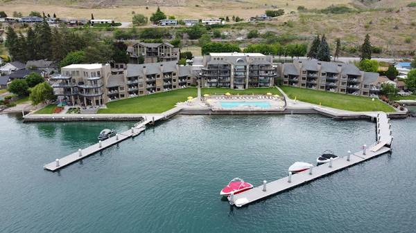 $1,200 / 2br - Peterson's Resort ON Lake Chelan--Sept26-Oct3--2br, 2ba--7 days!!! (Lake Chelan)63658247134723120