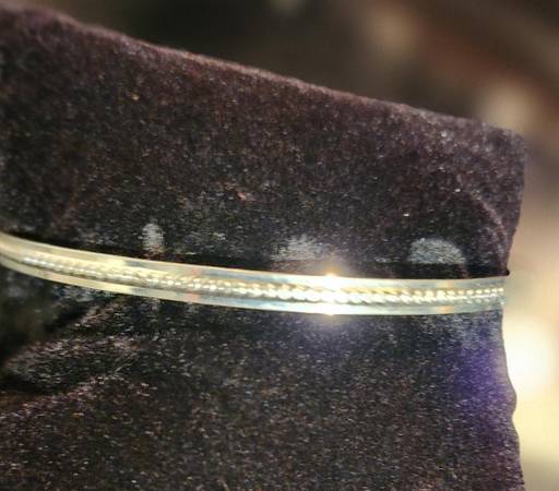 Paparazzi Diamond Cut Silver Tone Bracelet 1