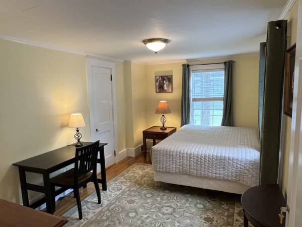 $700 / 1br - Spacious Furnished Room with Private Bath in North Park (San Diego)63657192496643120