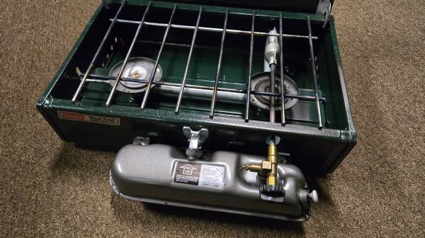 Coleman Dual Fuel 424 camp stove - $80 (Redmond)62933727065089120