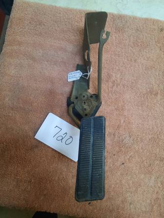 1976-1981 Camaro Gas Pedal Assembly 1