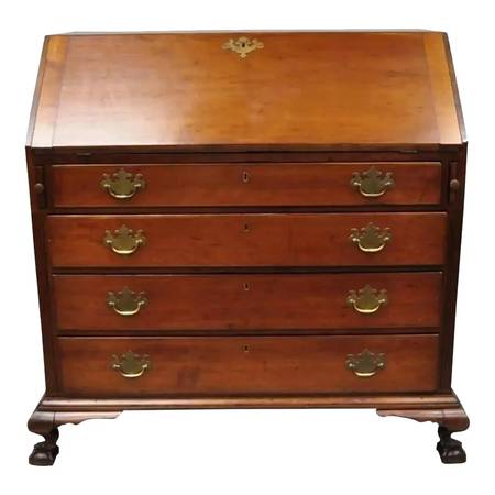 1780s:  Antique Chippendale Slant Front Bureau 1
