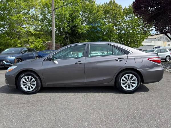 2015 Toyota Camry LE Sedan 4D Model Guaranteed Credit Approval!🚘 - $14,995 (+ 405 Motors)63469738217345123