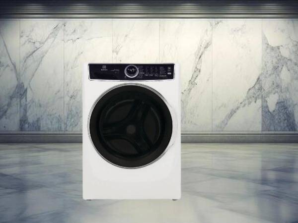 Electrolux Gas Dryer – White, Perfect Steam & Instant Refresh 1