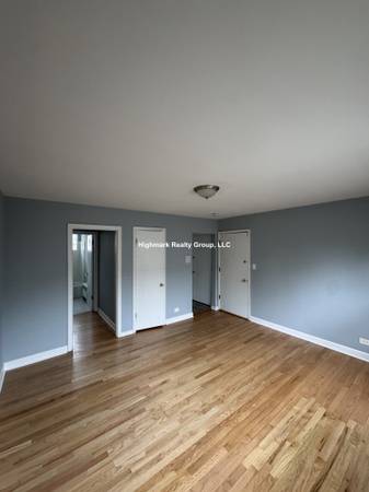 $1,300 Modern Studio – Fully Renovated Gem in West Ridge (West Ridge)63899124503554122