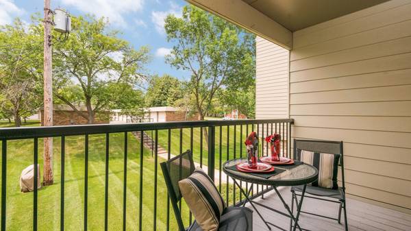 $1,339 / 1br - 844ft2 - In New Hope, 1bd 1ba, Flex Rental Payments Available (8015 36th Ave N, New Hope, MN)63868702515331120
