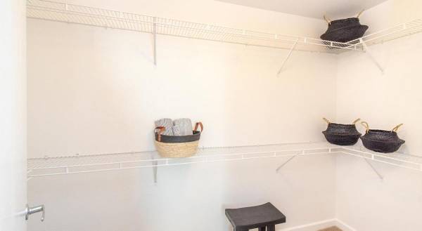 $3,555 / 2br - 920ft2 - Ubicación tranquila de 2 dormitorios/2 baños con encimeras de cuarzo - ¡llame para ofertas especiales! (milpitas)63657829537411121