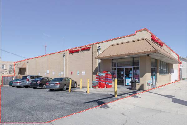 $27 / 10000ft2 - ESQUINA COMERCIAL PRIME HAMPDEN CON ESTACIONAMIENTO EN ALQUILER (Baltimore)63694910156801120