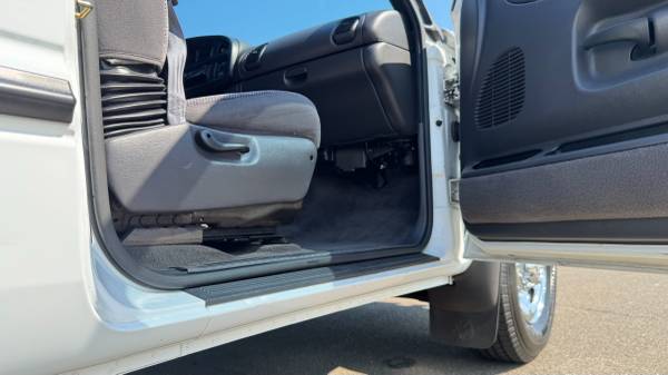 1998 RAM 2500 SLT - Photo 13