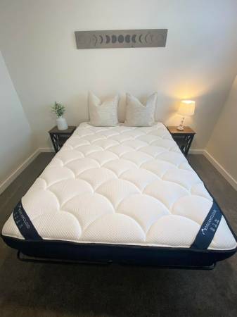 Dreamcloud Queen Mattress - Like New 1