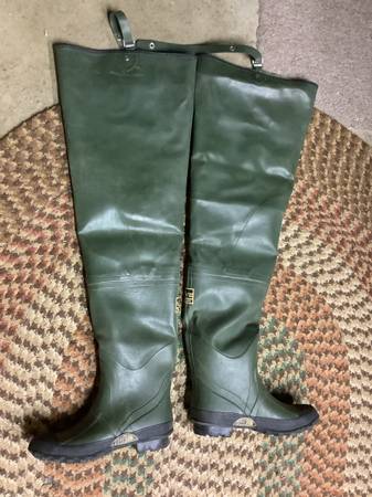Insulated hip boots 1