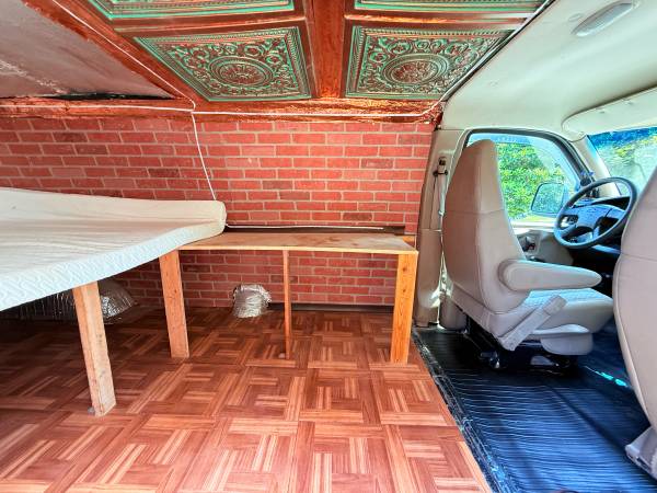 2006 Chevy Express 2500 Camper Van Solar Power $5000 firm - $5,000 (New Orleans)63624888249731122