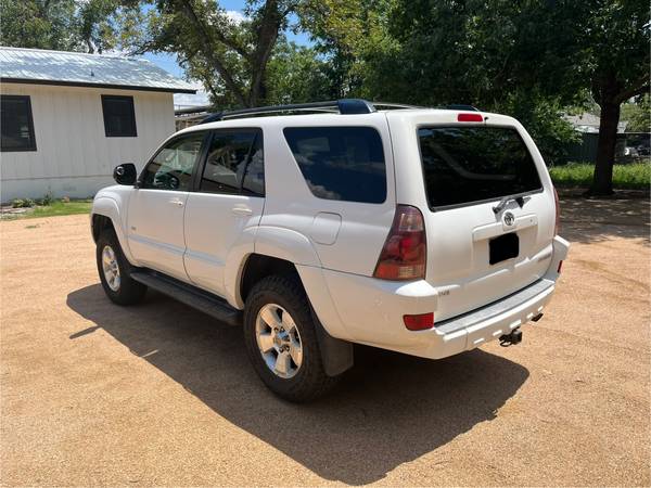 2005 Toyota 4Runner SR5 - $8,70063470065440131122
